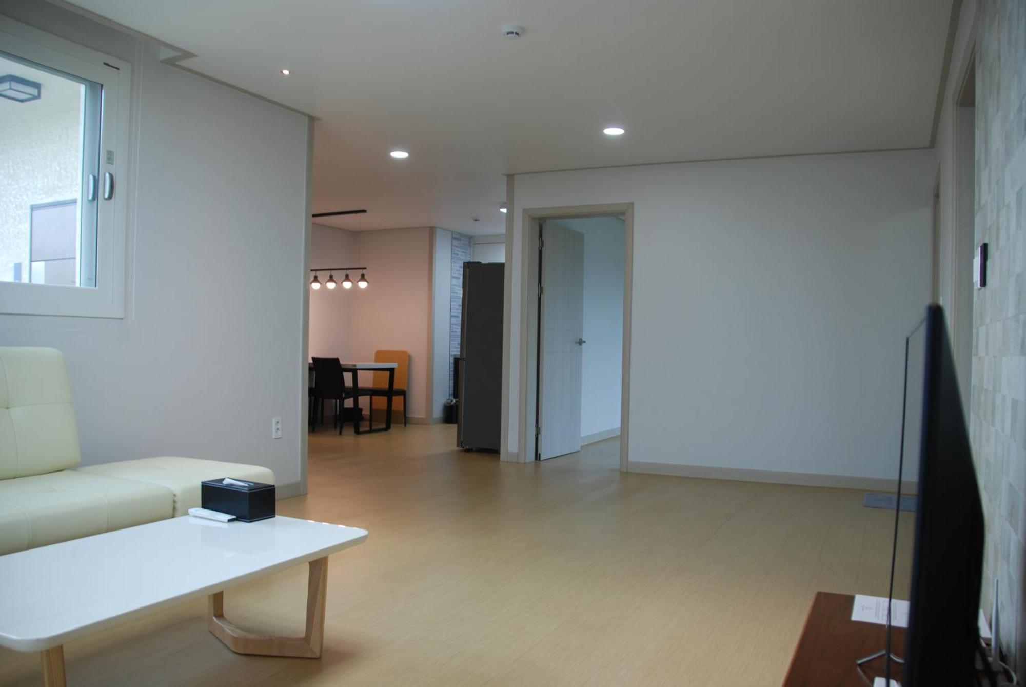 Ocean Square Resort Seogwipo Quarto foto